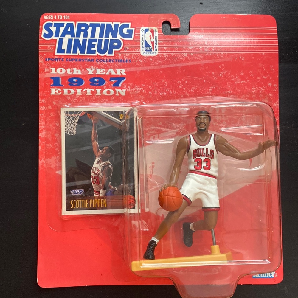 Vintage starting lineup basketball sports collectibles Scottie Pippen 1997 Bulls